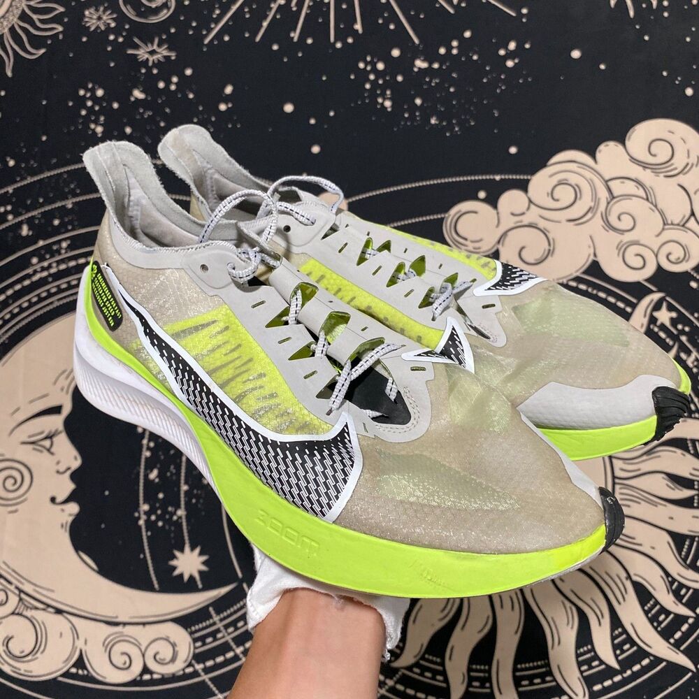 Nike Zoom Gravity BQ3202-011 Athletic Sneaker Men's 10.5 Gray Running Training